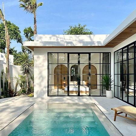 Melrose X The Young Villas Улувату Экстерьер фото