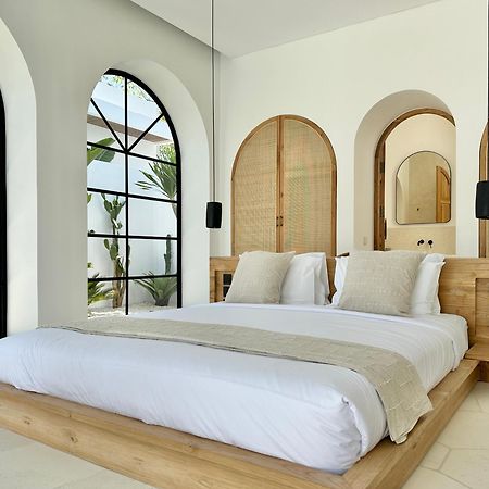 Melrose X The Young Villas Улувату Экстерьер фото