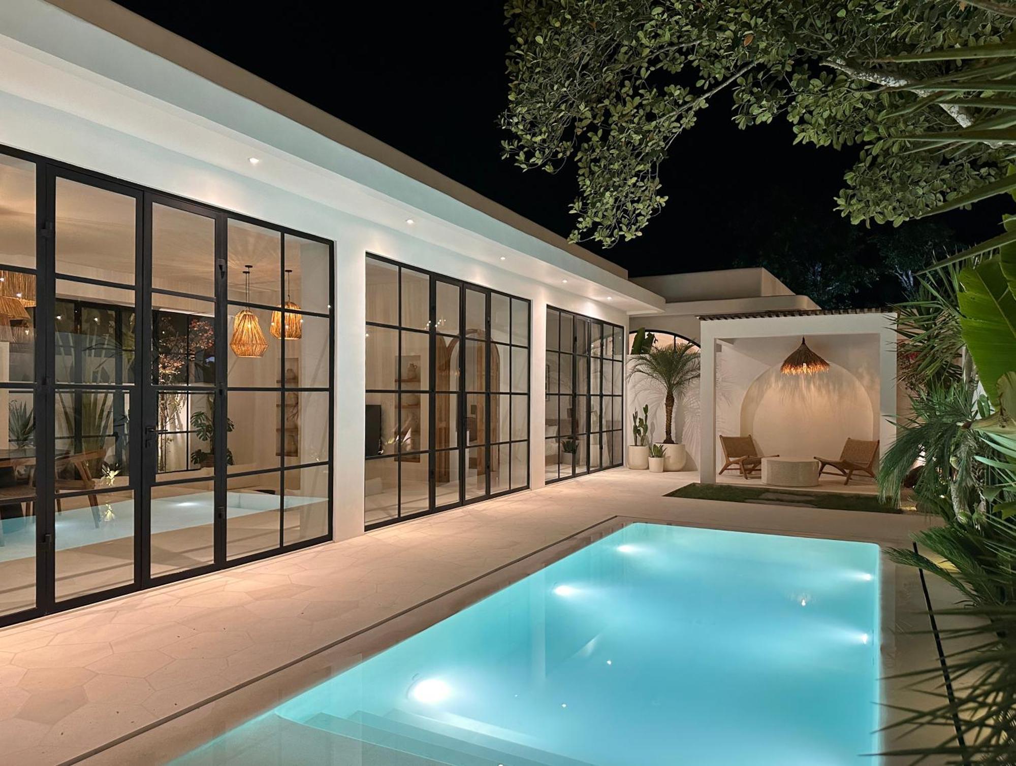 Melrose X The Young Villas Улувату Экстерьер фото